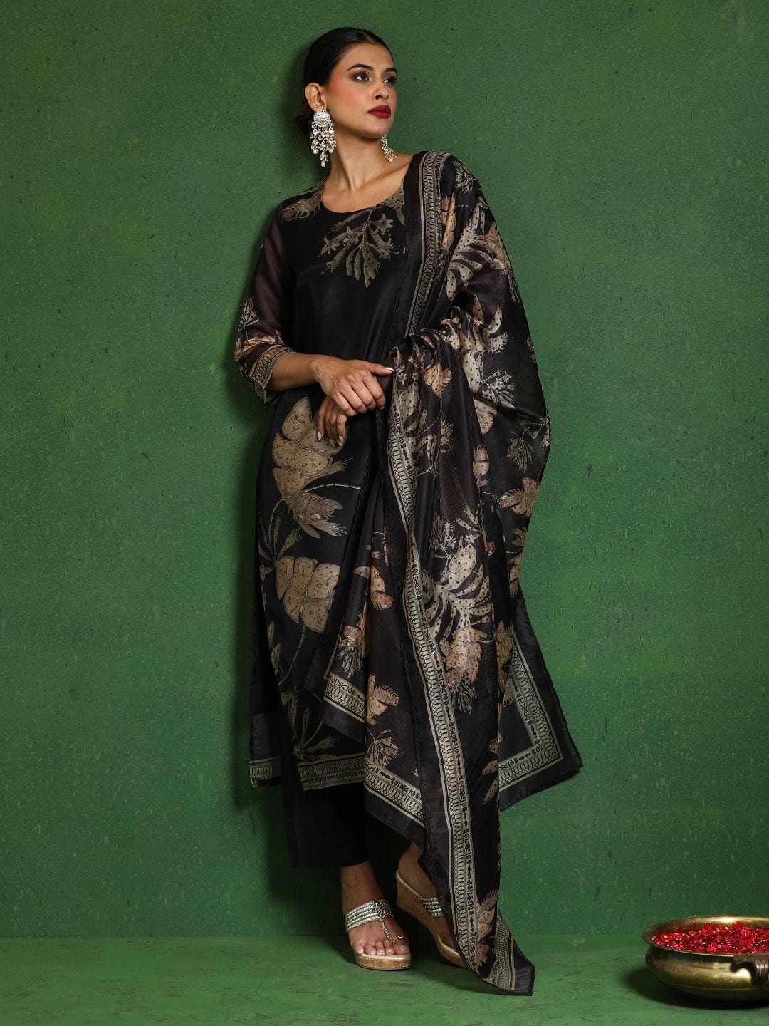 The Kurti Collection Women Round Neck Floral Printed Embroidered Kurta Paired With Solid Bottom And French Knot Embroidered Dupatta