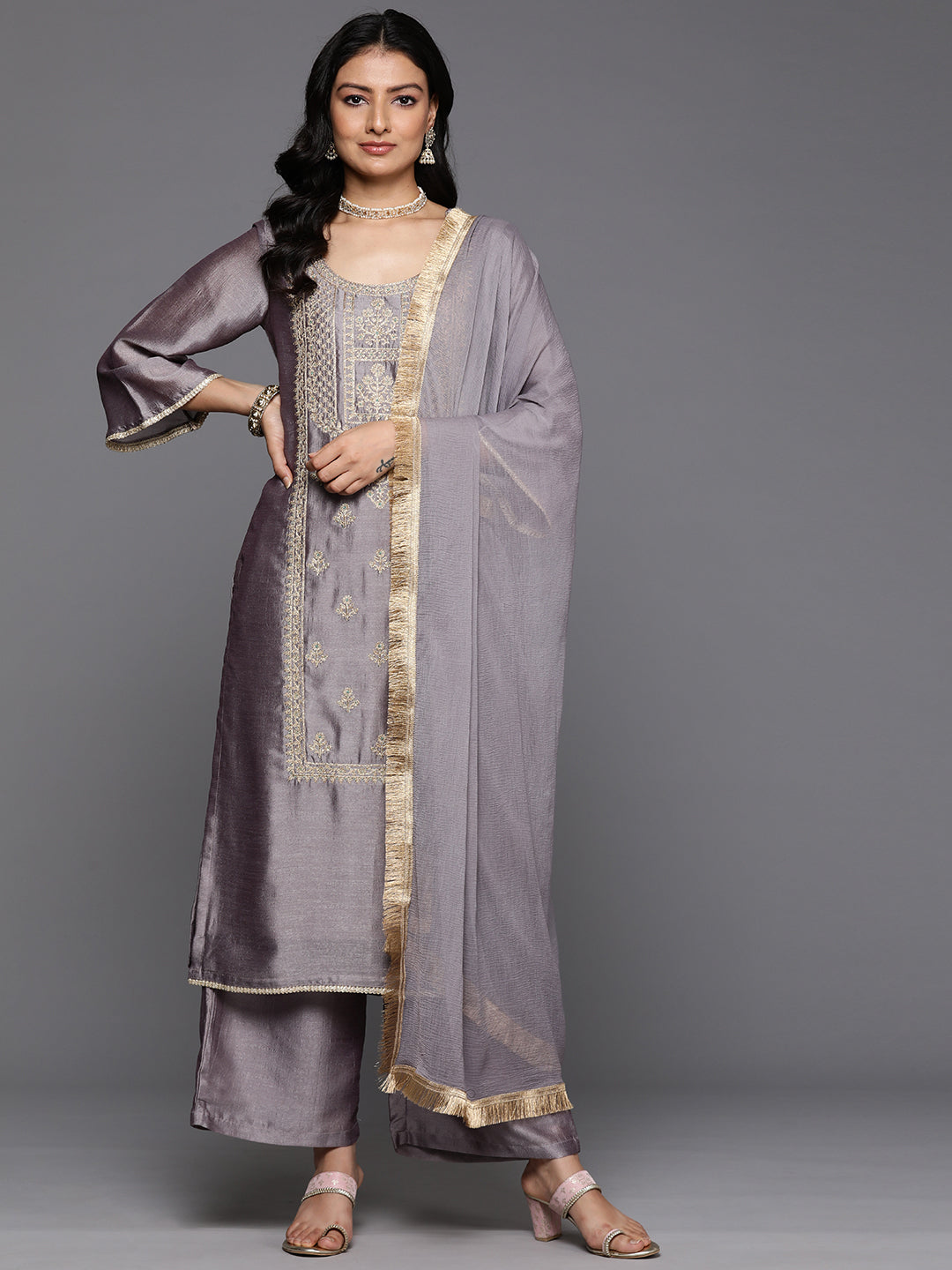 The Kurti Collection Women Mauve Round Neck With Heavy Zari Embroidered Kurta With Bottom And Dupatta