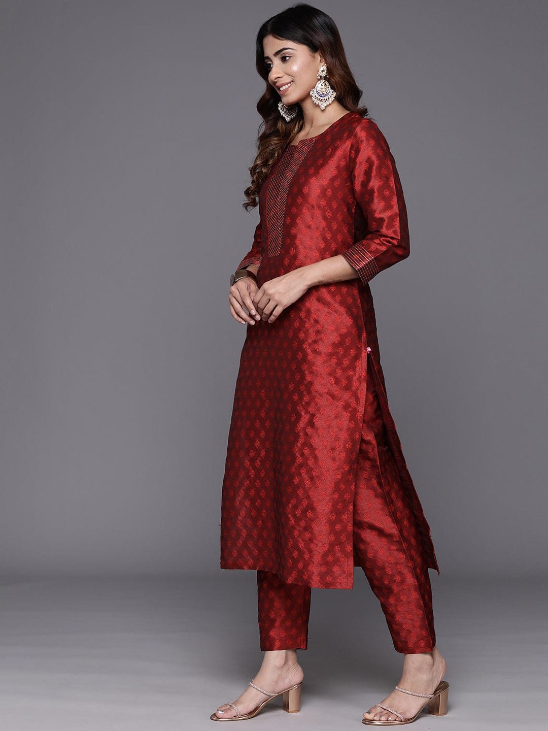 The Kurti Collection Women Maroon Woven Zari Embroidered Straight Kurta With Bottom And Dupatta