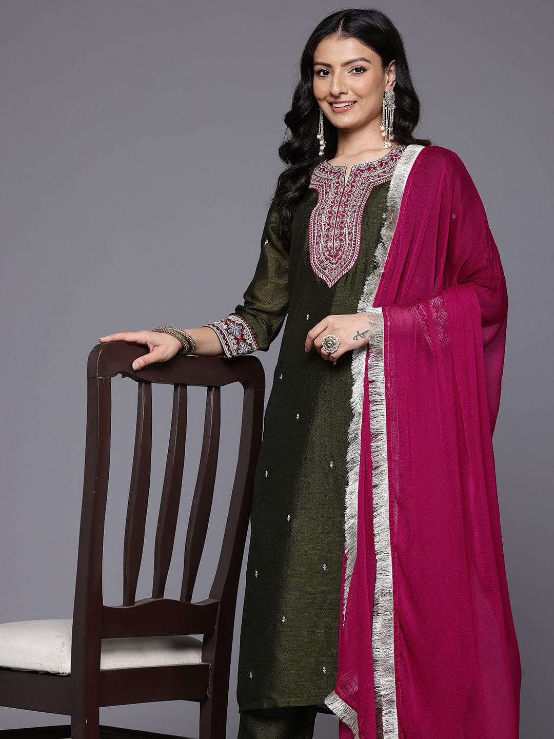The Kurti Collection Women Green Zari Embroidered Kurta Paired With Bottom And Dupatta