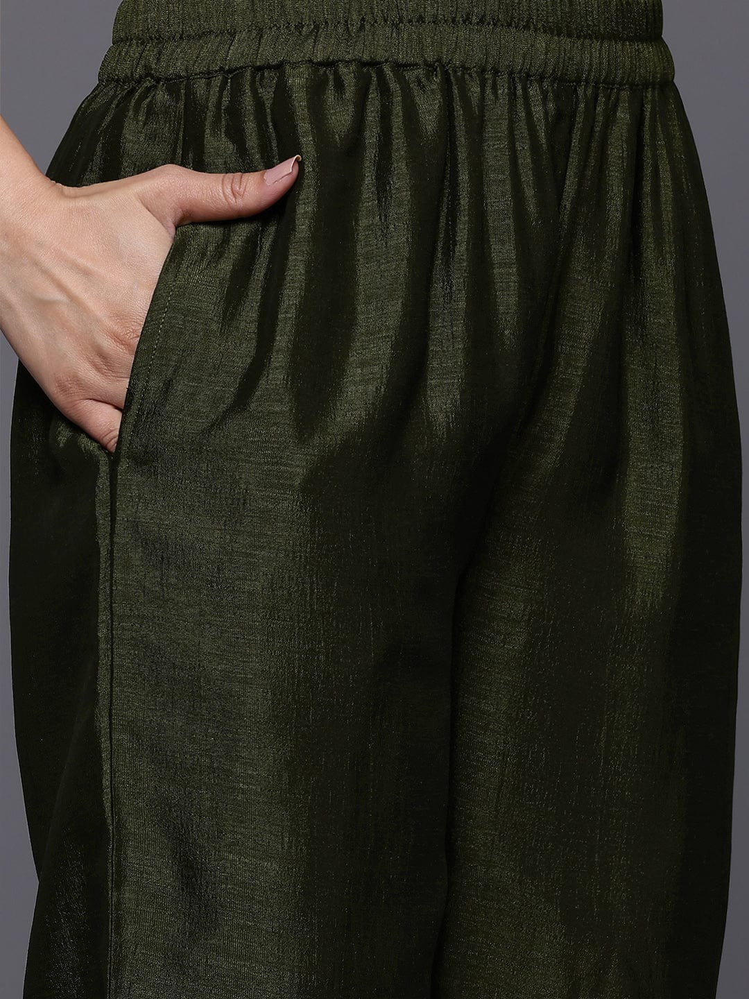 The Kurti Collection Women Green Zari Embroidered Kurta Paired With Bottom And Dupatta