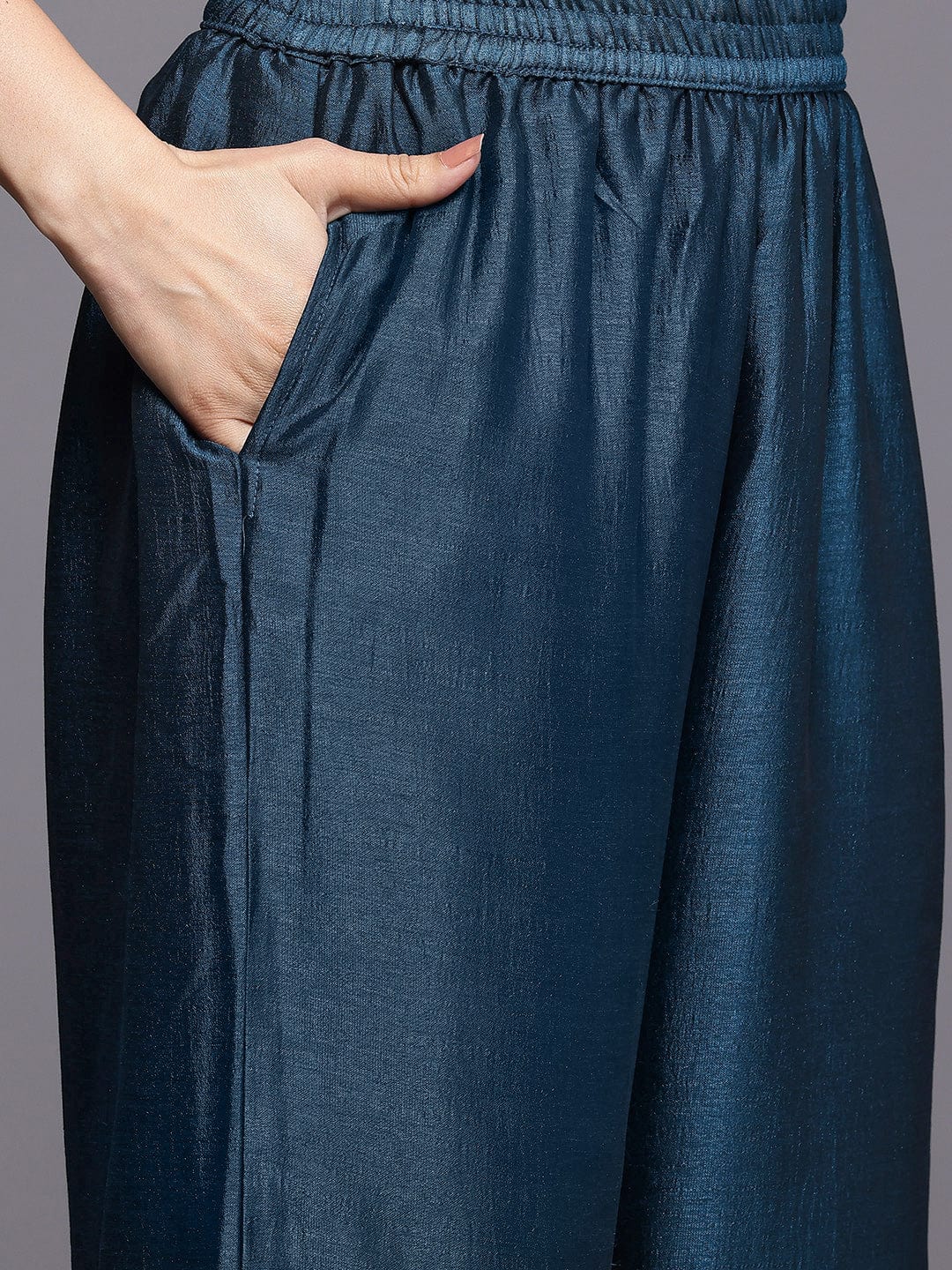 The Kurti Collection Women Blue V Neck Zari Embroidered Kurta Set With Dupatta