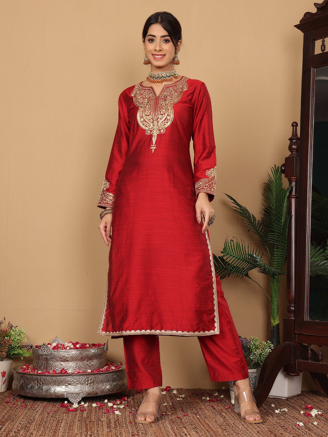 The Kurti Collection Women Maroon Zari Embroidered Kurta Set With Dupatta