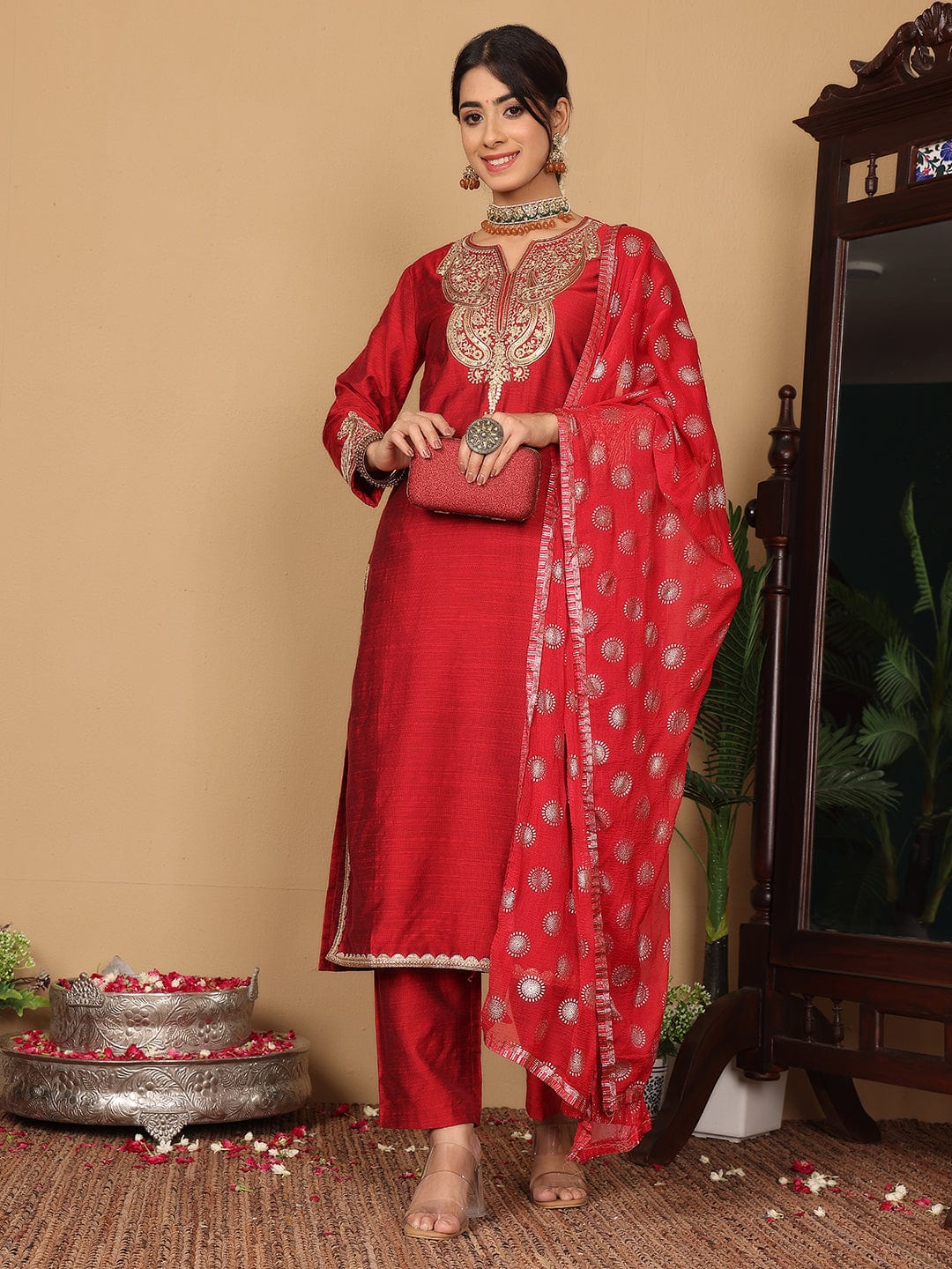 The Kurti Collection Women Maroon Zari Embroidered Kurta Set With Dupatta