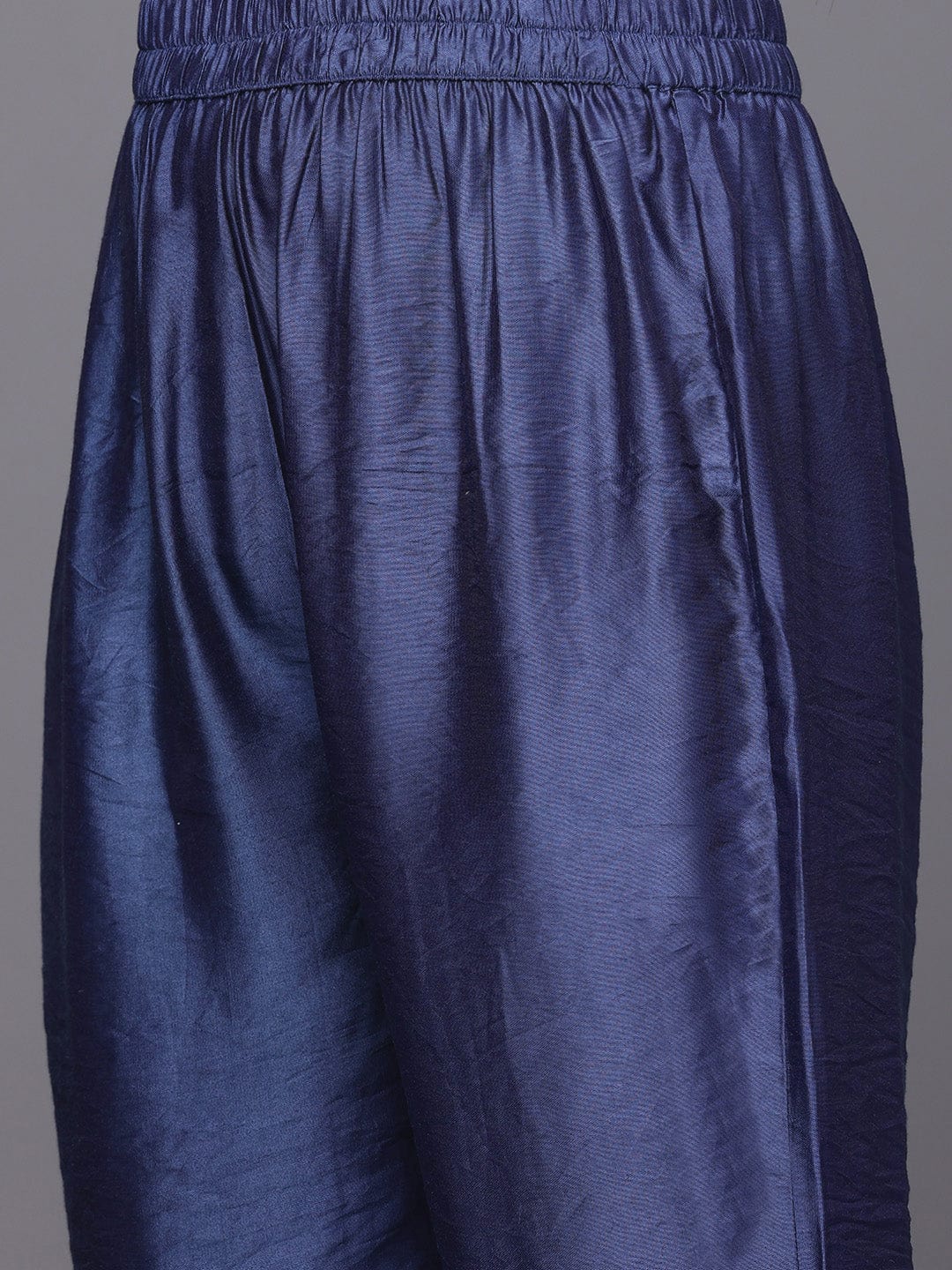 The Kurti Collection Women Blue Floral Printed Mandarin Collar Straight Kurta Paired With Bottom & Dupatta