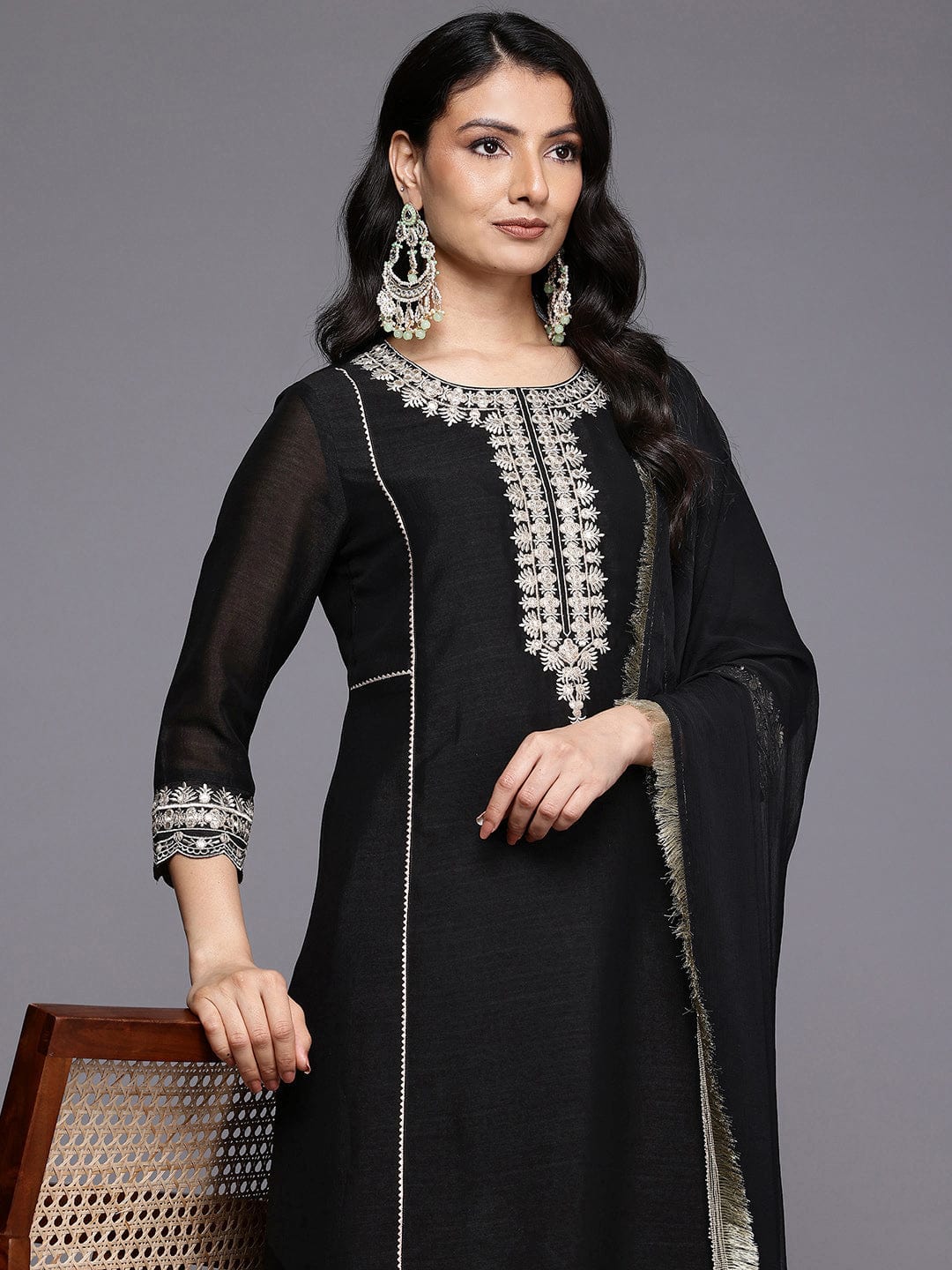 The Kurti Collection Women Black Zari Embroidered Kurta Set with Dupatta