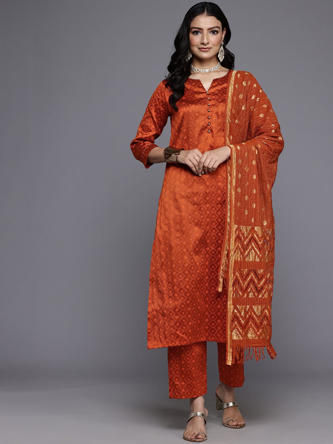 The Kurti Collection Women Rust Round Neck Woven Design Gotta Embellished Straight Kurta Paired With Bottom And Dupatta