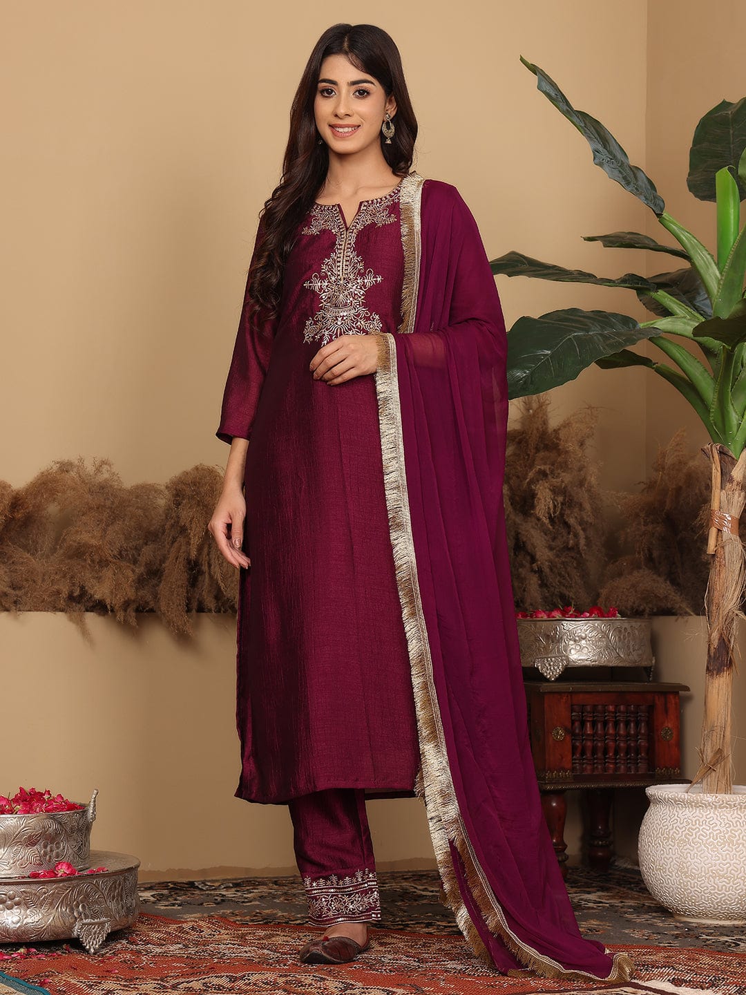 The Kurti Collection Women Zari Embroidered Kurta Set With Dupatta