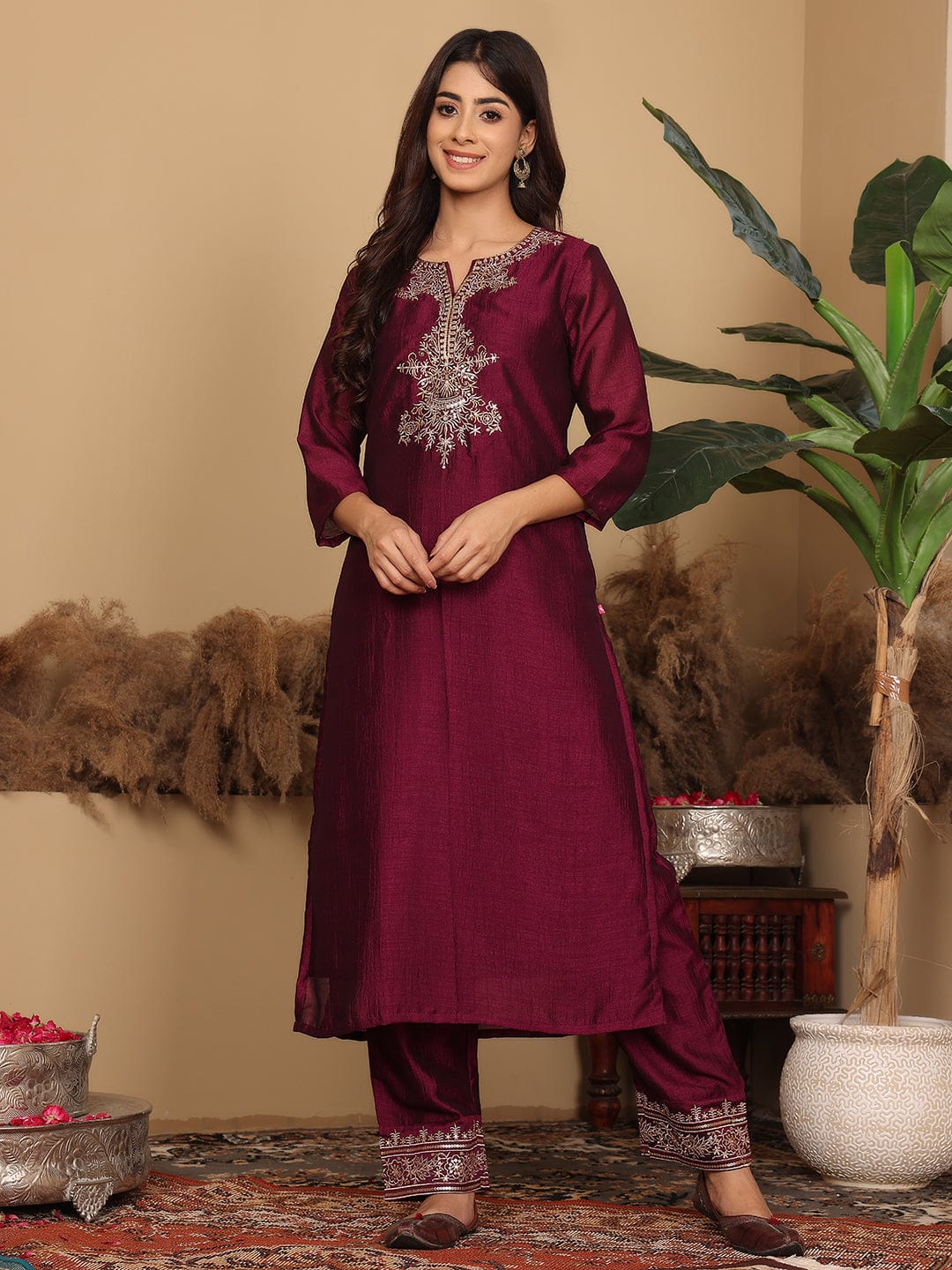 The Kurti Collection Women Zari Embroidered Kurta Set With Dupatta