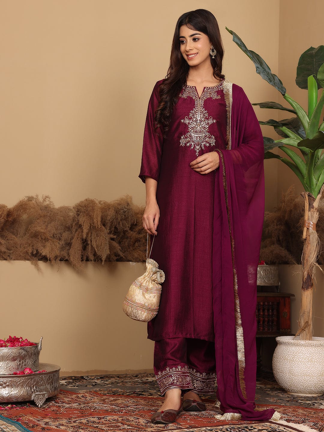 The Kurti Collection Women Zari Embroidered Kurta Set With Dupatta