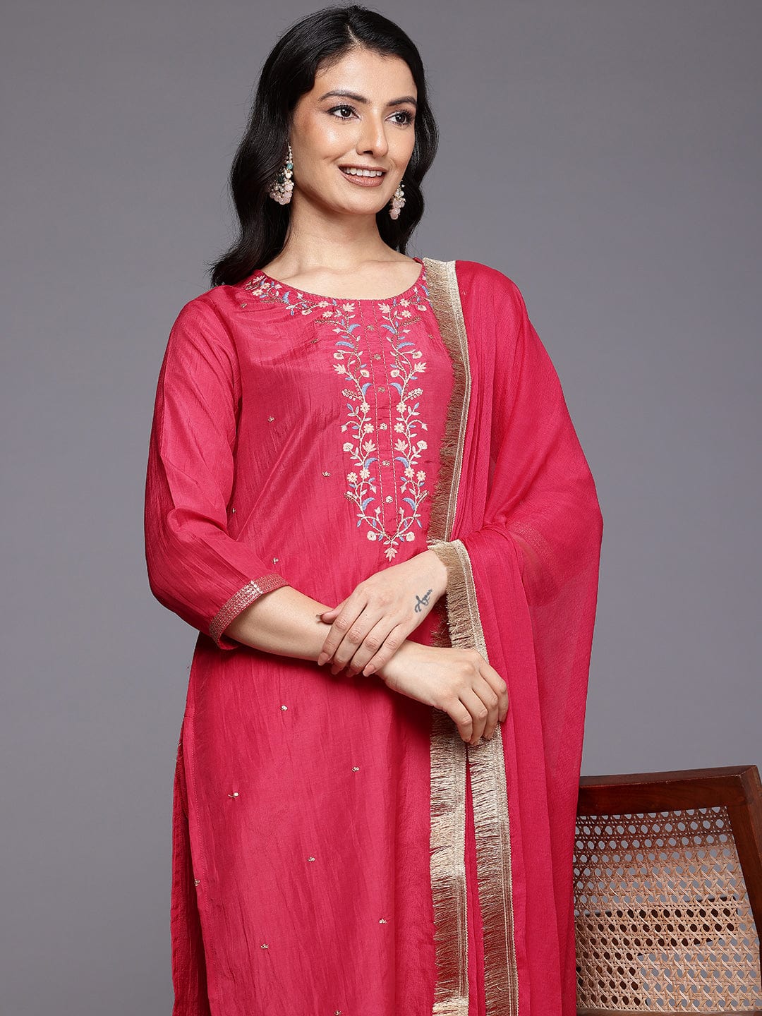 The Kurti Collection Women Fuchsia Thread and Zari Embroidered Sequins Embellished Kurta Set with Dupatta