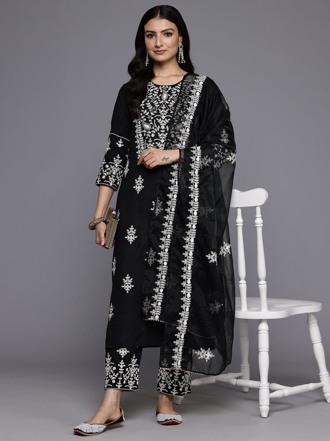 The Kurti Collection Women Black Round Neck Thread Embroidered Kurta Paired With Bottom And Dupatta