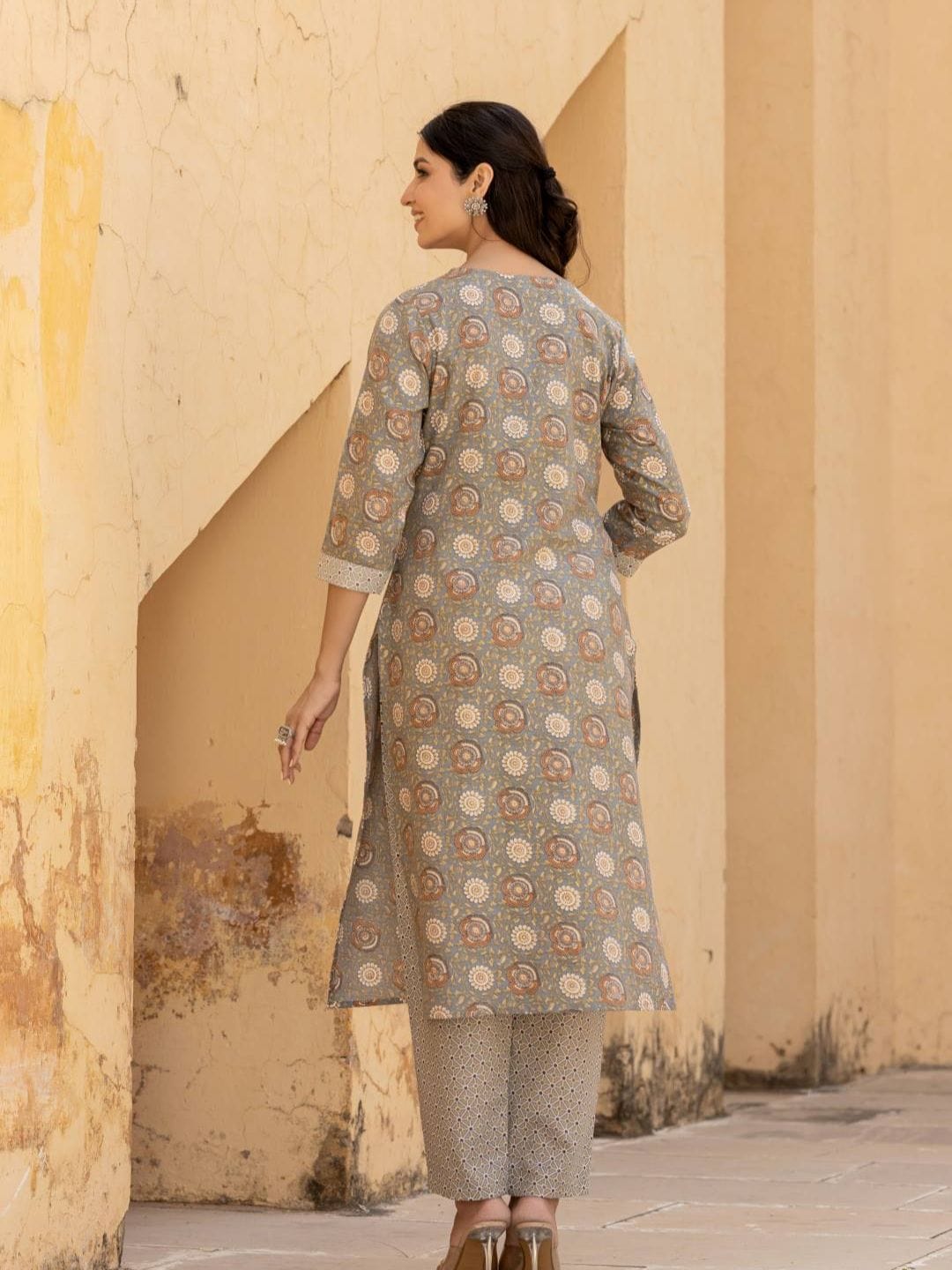 The Kurti Collection Women Grey V Neck Printed Kurta With Bottom And Dupatta