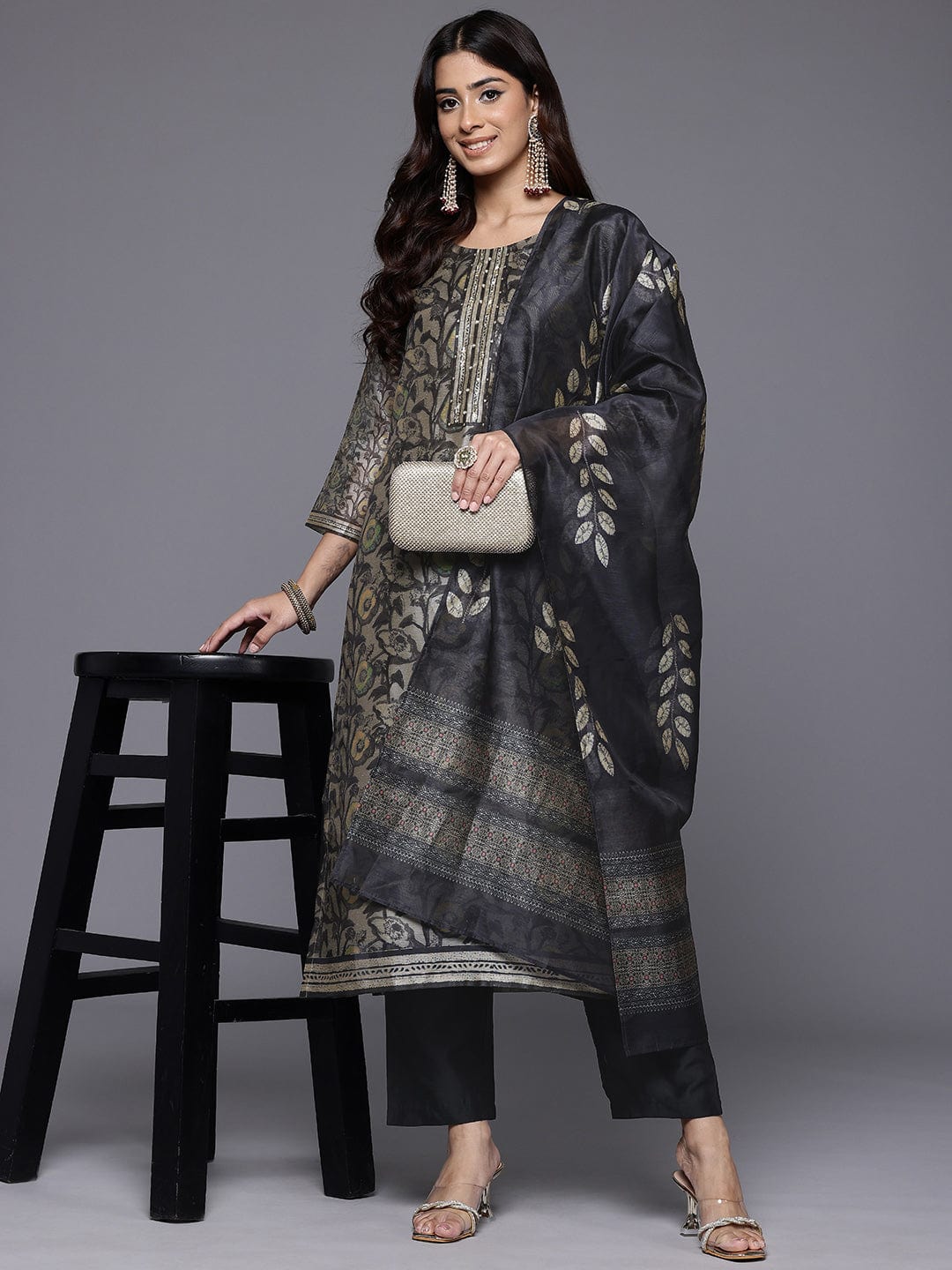 The Kurti Collection Women Grey Floral Printed Round Neck Straight Kurta Paired With Bottom And Printed Dupatta.