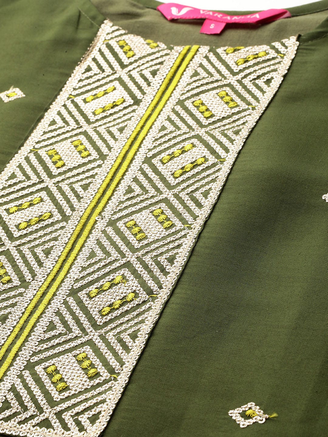 The Kurti Collection Women Green Round Neck Zari Embroidered Kurta Paired With Bottom & Dupatta