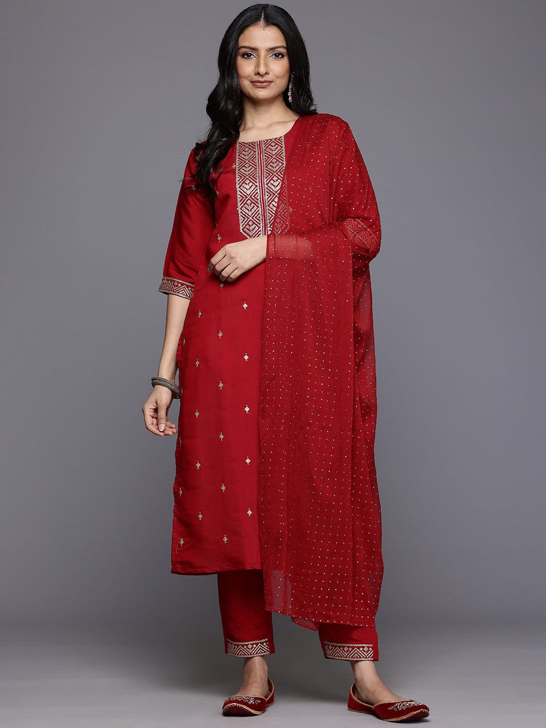 The Kurti Collection Women Maroon Round Neck Zari Embroidered Kurta Paired With Bottom & Dupatta