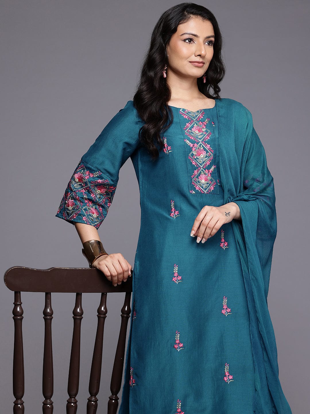 The Kurti Collection Women Blue Thread Embroidered Yoke Straight Kurta Paired With Tonal Bottom And Dupatta