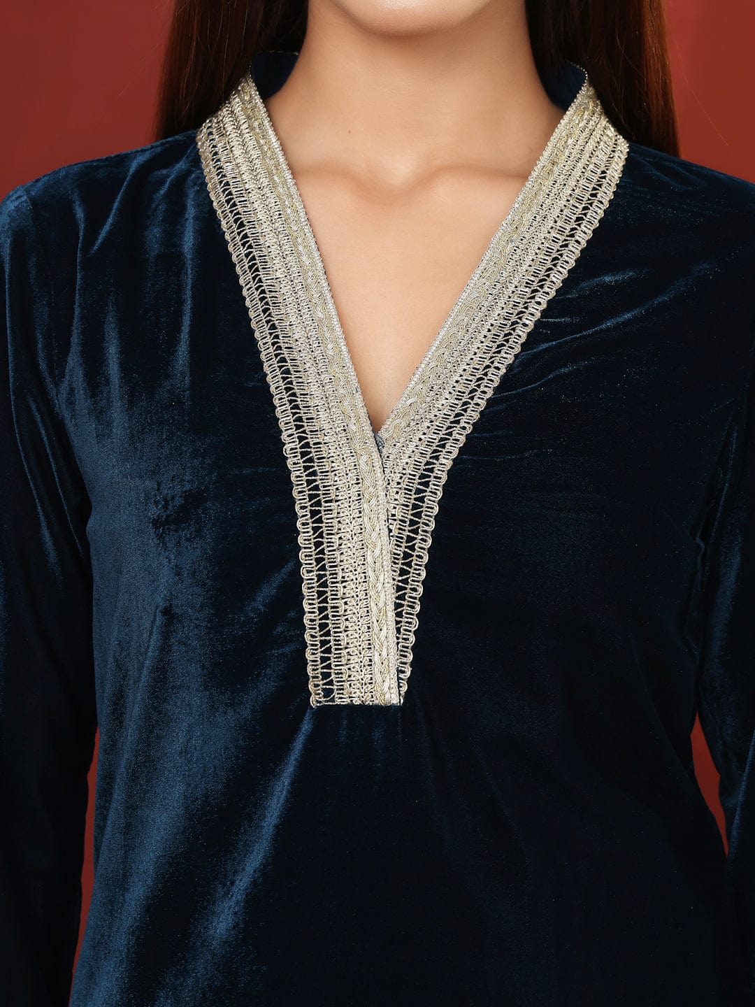 The Kurti Collection Women Zari Lace Detailed Velvet Kurta With Trouser And Dupatta.