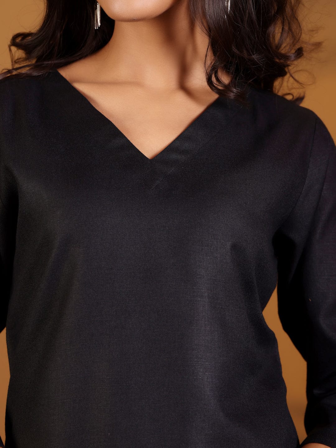 The Kurti Collection Women V Neck Kurta With Trouser And Printed Dupatta