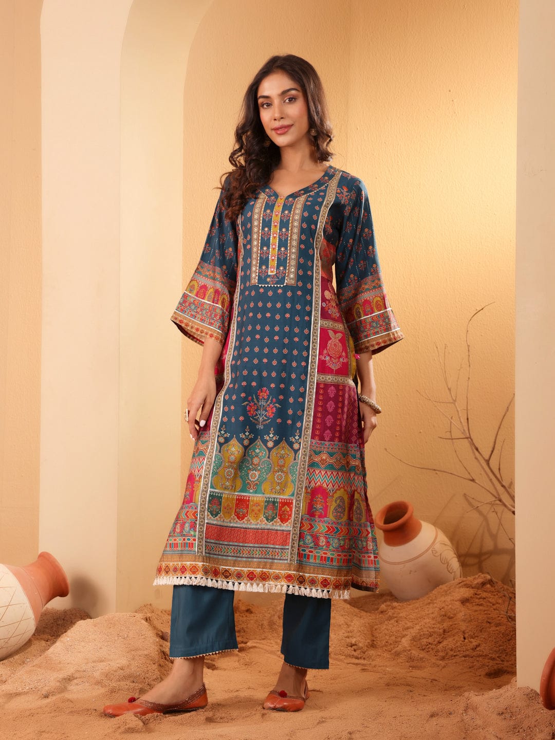 The Kurti Collection Women Teal Blue Ethnic Printed Straight Kurta With Trouser
