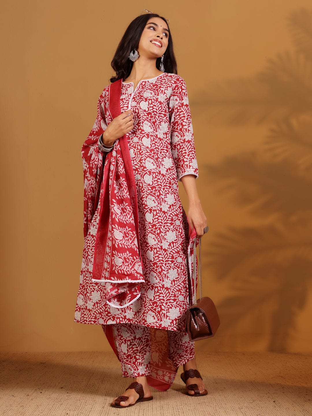 The Kurti Collection Women Ethnic Floral Printed Kurta With Trouser & Dupatta