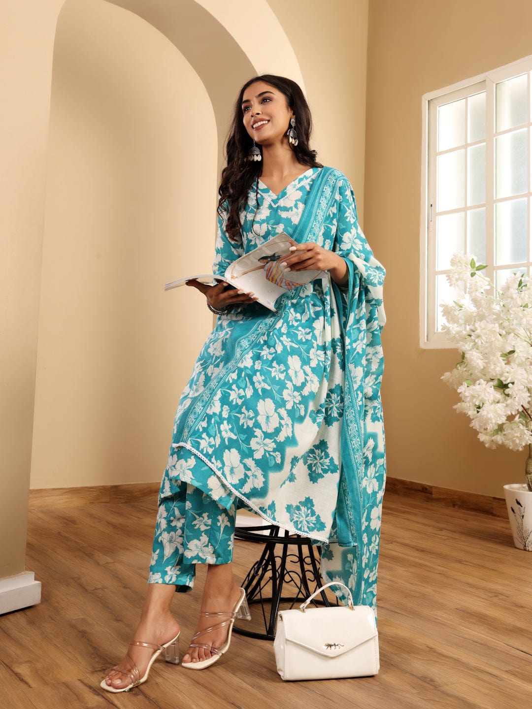 The Kurti Collection Women Floral Printed V Neck Kurta With Trouser & Dupatta