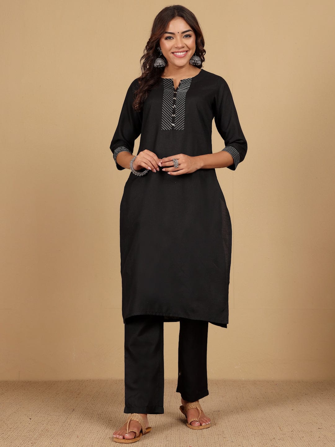 The Kurti Collection The Kurti Collection Women Thread Embroidered Yoke Kurta With Trouser & Jacquard Dupatta