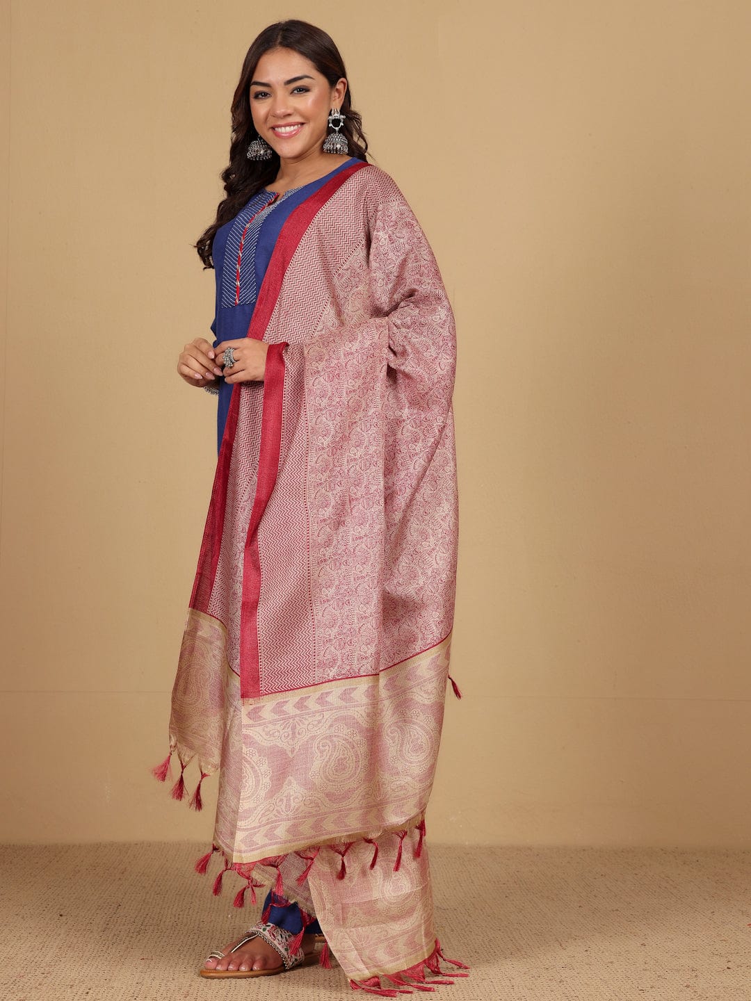 The Kurti Collection The Kurti Collection Women V Neck Straight Kurta With Pants & Dupatta