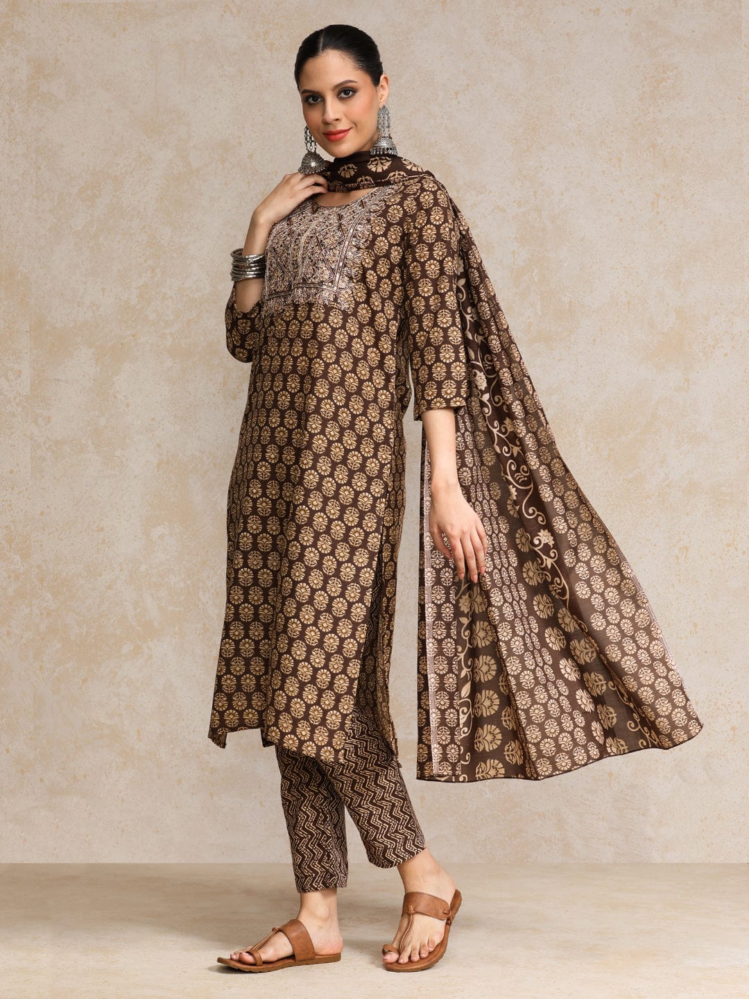 The Kurti Collection Brown Ethnic Jaipuri Printed Thread Embroidered Kurta With Trouser & Dupatta