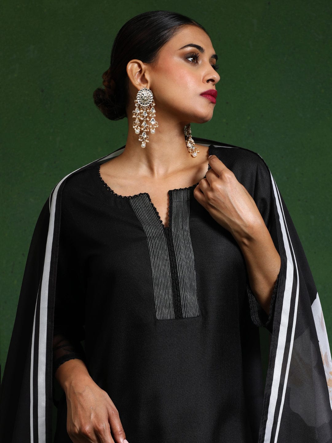 The Kurti Collection Women Thread Embroidere Yoke With Lace Detailing Kurta And Trouser With Dupata