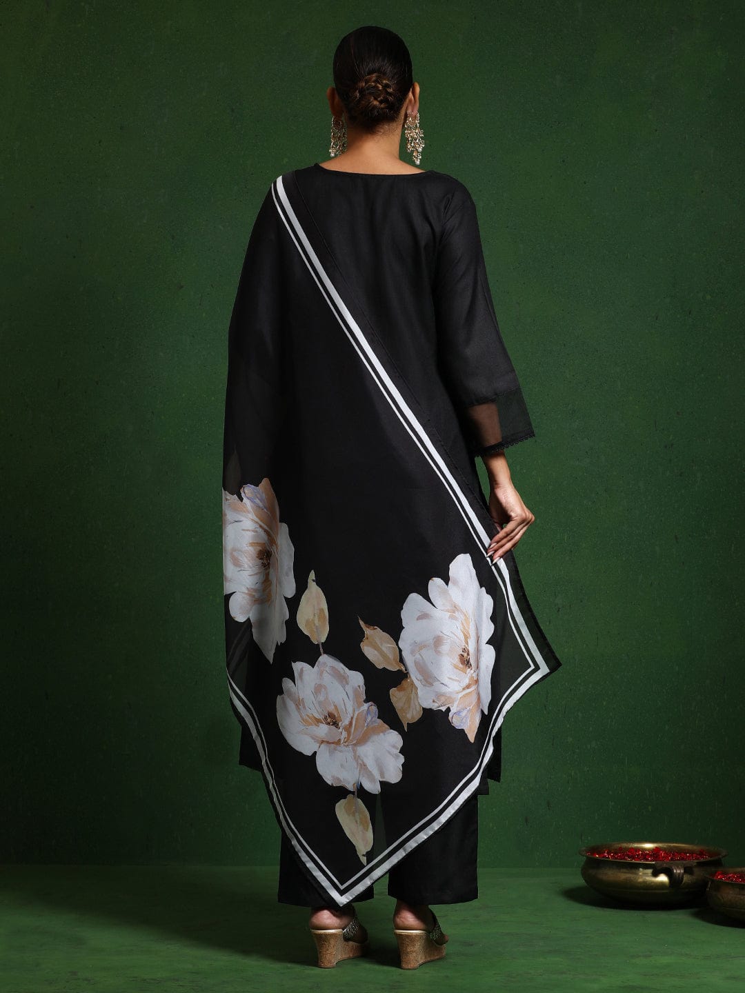 The Kurti Collection Women Thread Embroidere Yoke With Lace Detailing Kurta And Trouser With Dupata