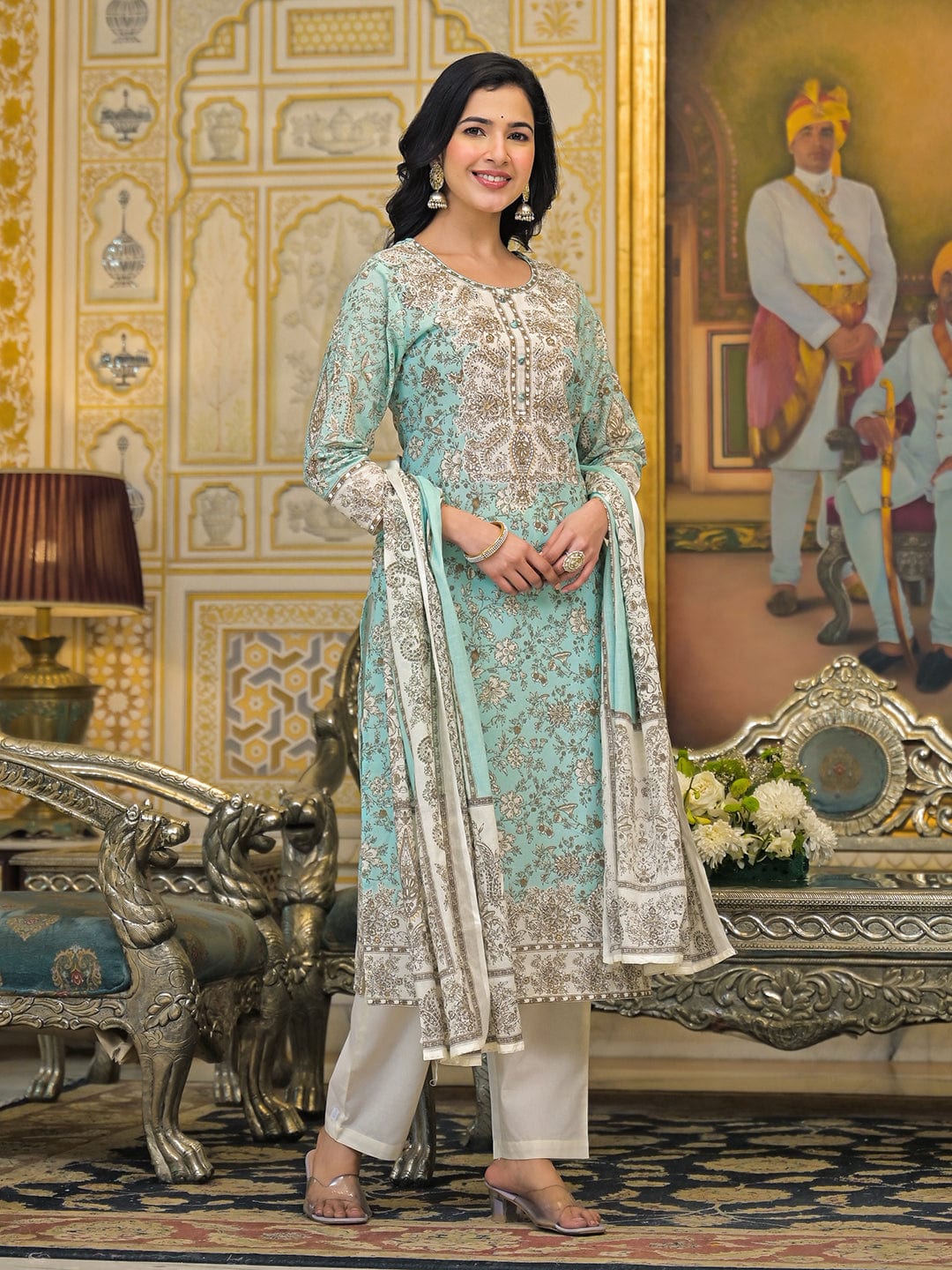 The Kurti Collection Women Floral & Paisely Printed Kurta With Trouser & Dupatta