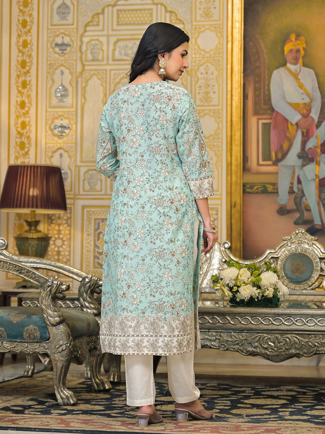 The Kurti Collection Women Floral & Paisely Printed Kurta With Trouser & Dupatta