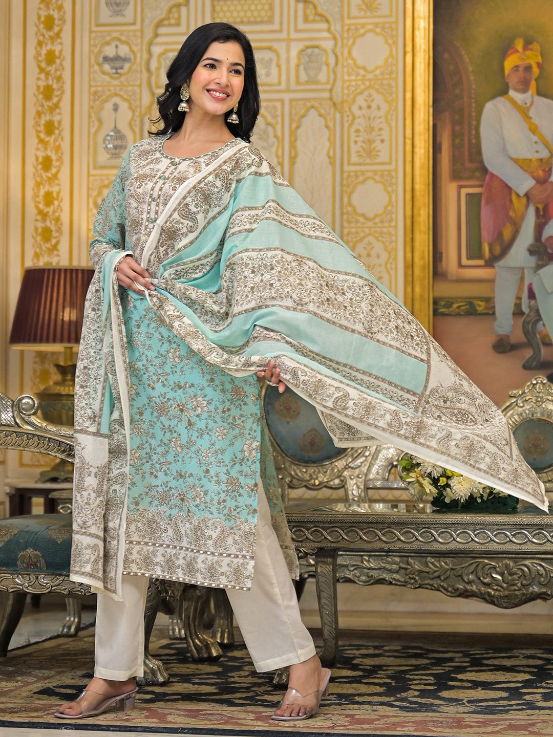 The Kurti Collection Women Floral & Paisely Printed Kurta With Trouser & Dupatta