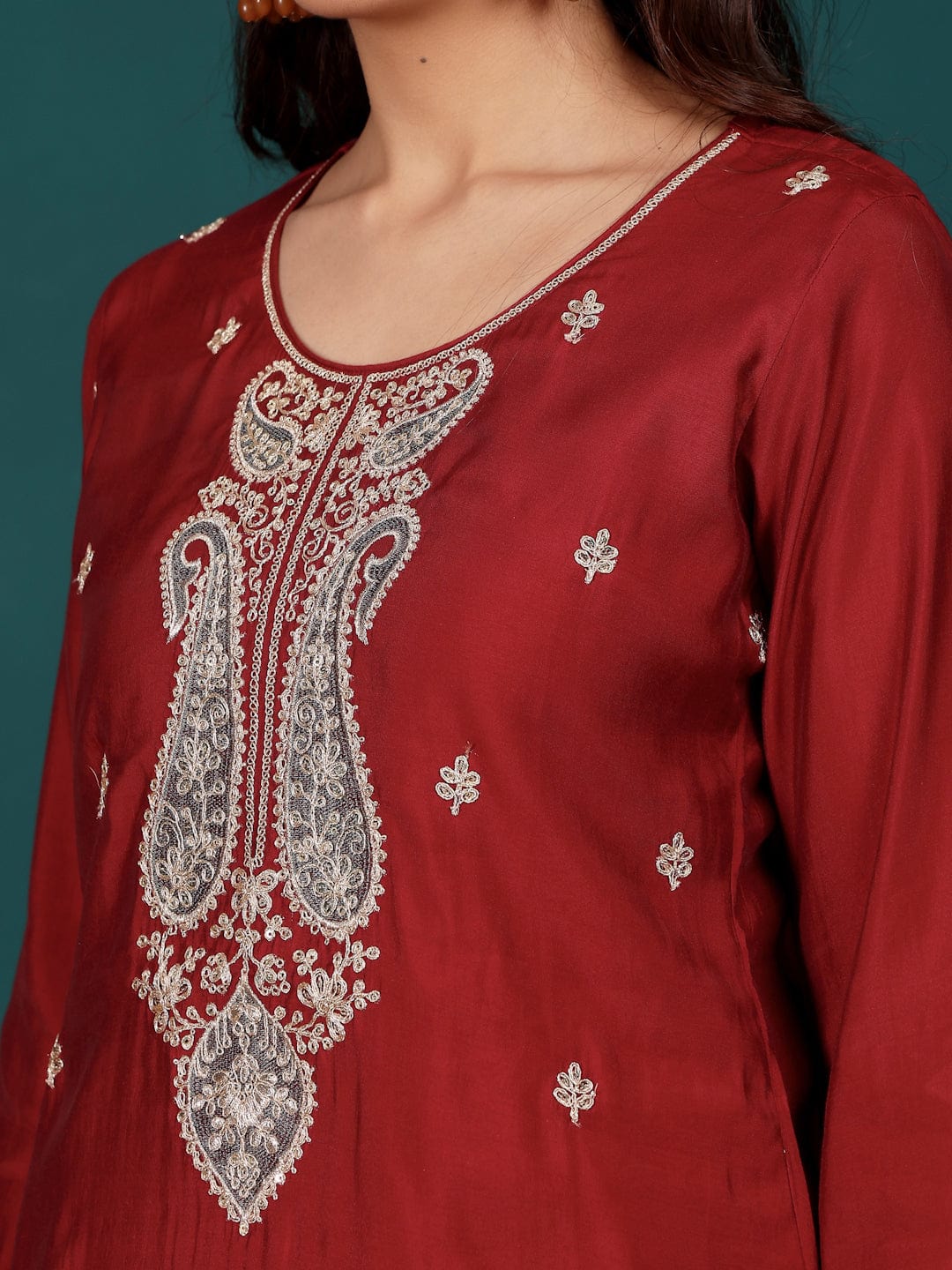 The Kurti Collection Women Zari & Sequin Embroidered Round Neck Kurta With Trouser & Floral Printed Dupatta