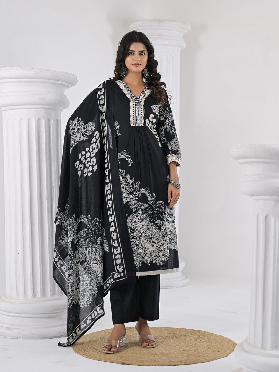 The Kurti Collection Women Floral Printed V Neck Thread Embroidered Kurta With Trouser & Dupatta