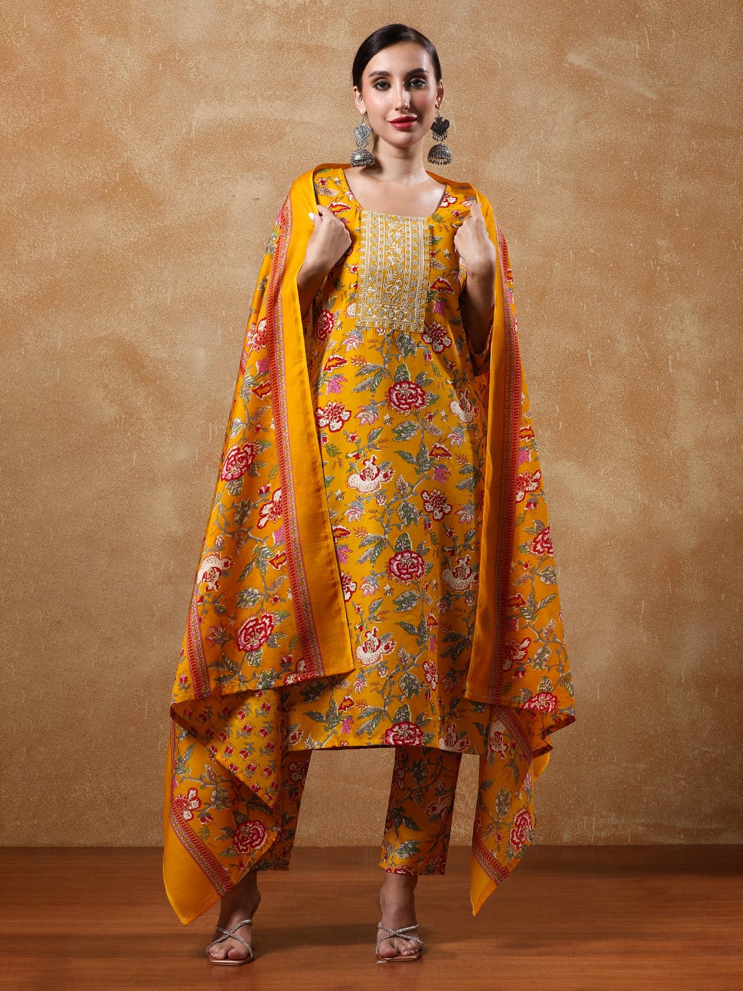 The Kurti Collection Women Floral Yoke Design Straight Kurta with Trousers & Dupatta