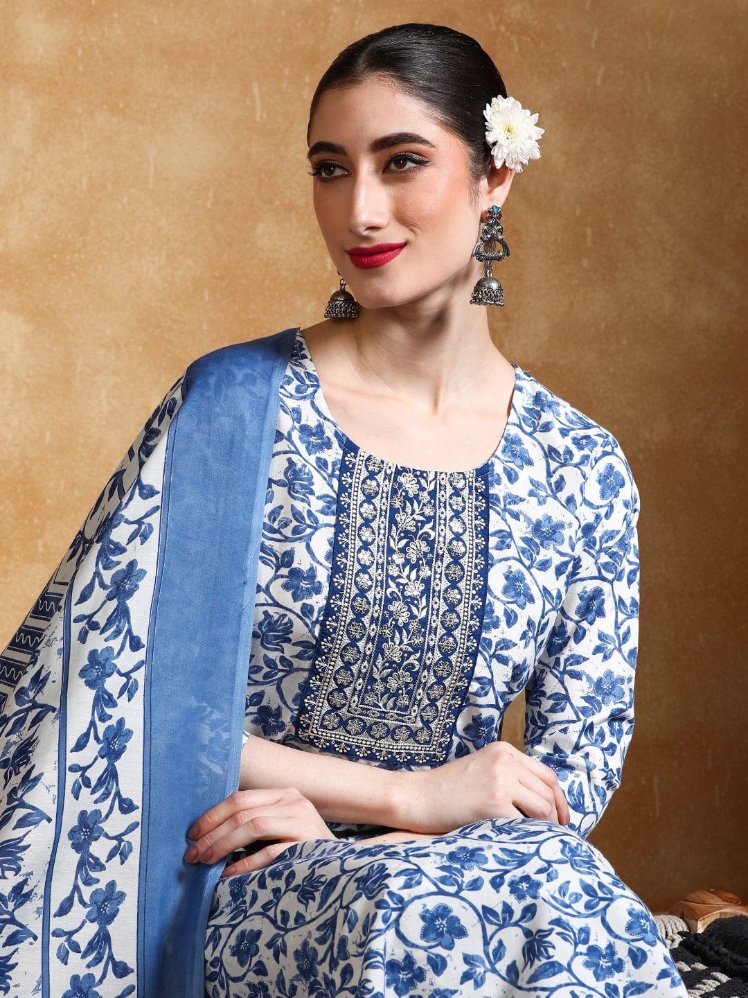 The Kurti Collection Women Floral Yoke Design Regular Thread Work Kurta with Trousers & with Dupatta
