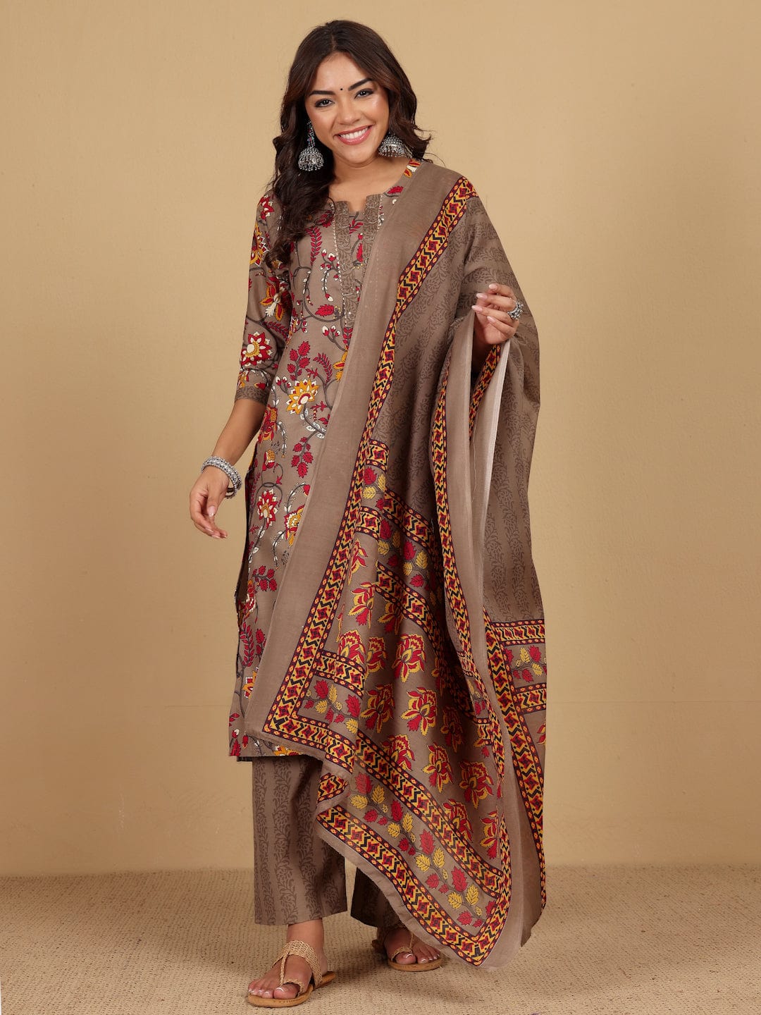 The Kurti Collection Women Ethnic Floral Printed Kurta withTrouser & Dupatta