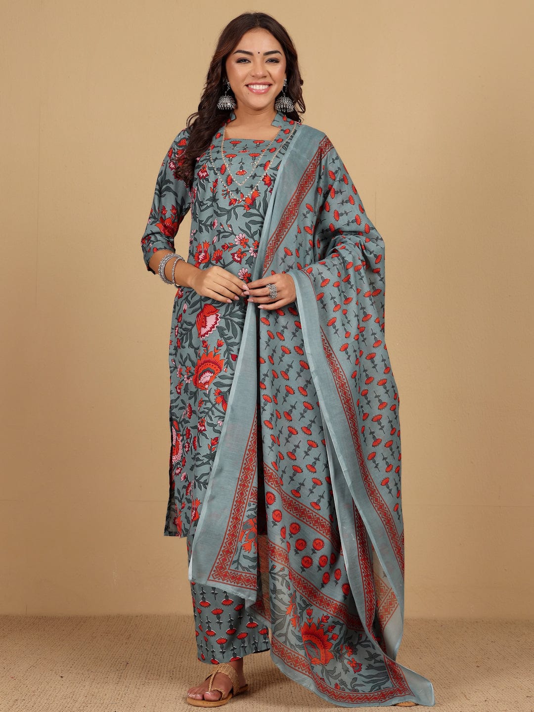 The Kurti Collection Women Ethnic Floral Printed V Neck Kurta withTrouser & Dupatta