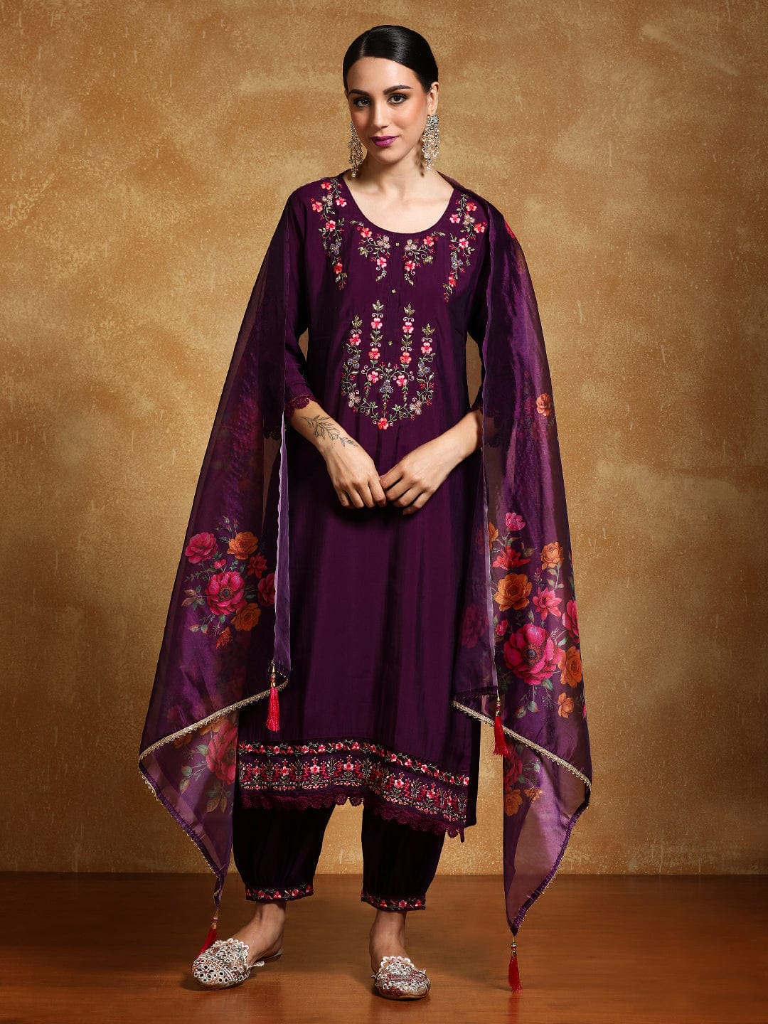 The Kurti Collection Women Floral Motif Thread Embroidered Yoke Kurta with Trouser & Dupatta