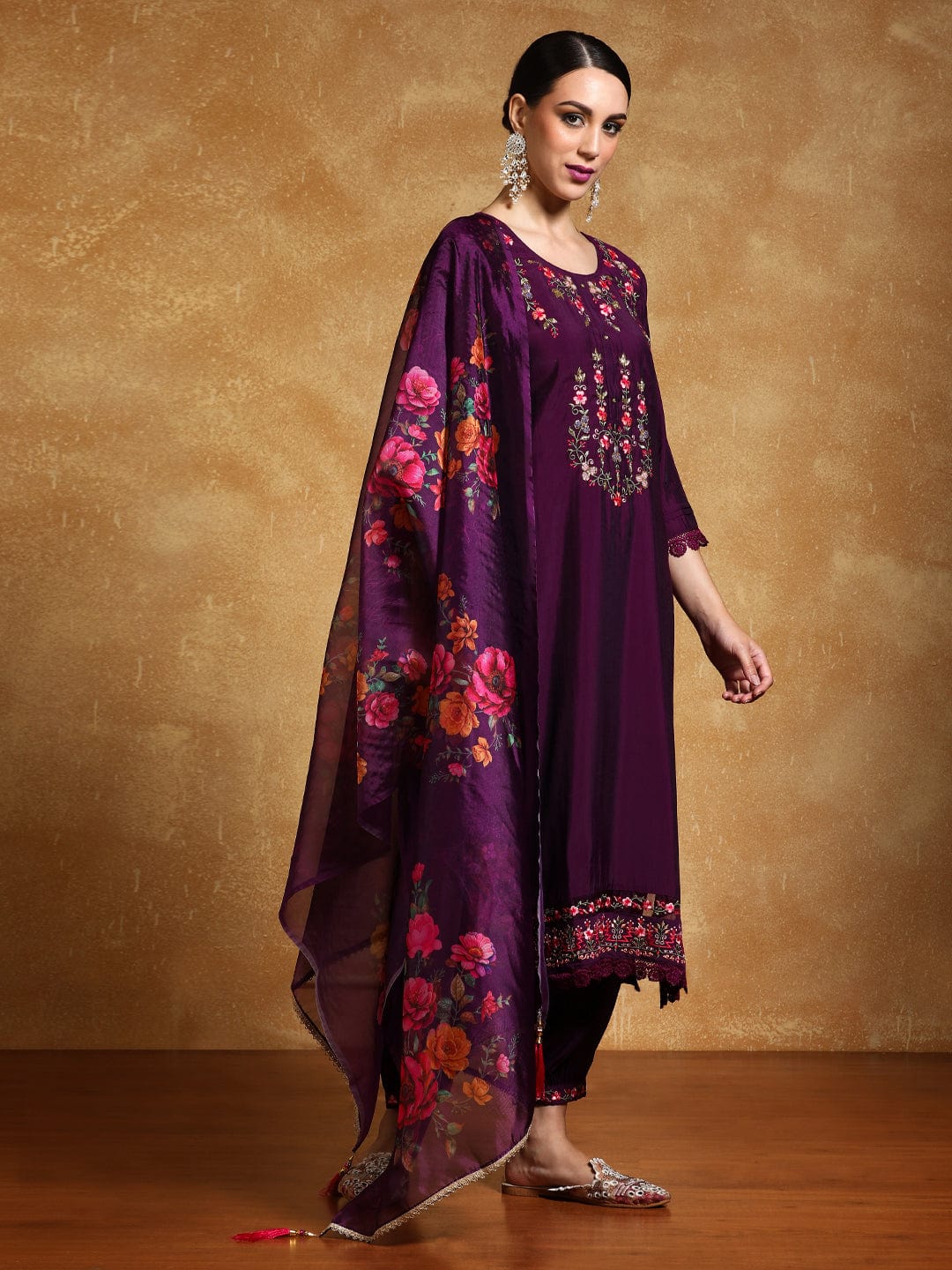 The Kurti Collection Women Floral Motif Thread Embroidered Yoke Kurta with Trouser & Dupatta