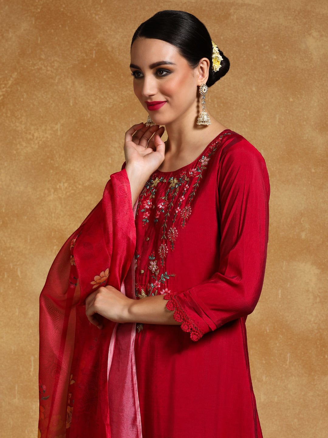 The Kurti Collection Women Floral Motif Thread Embroidered Yoke Kurta with Trouser & Dupatta