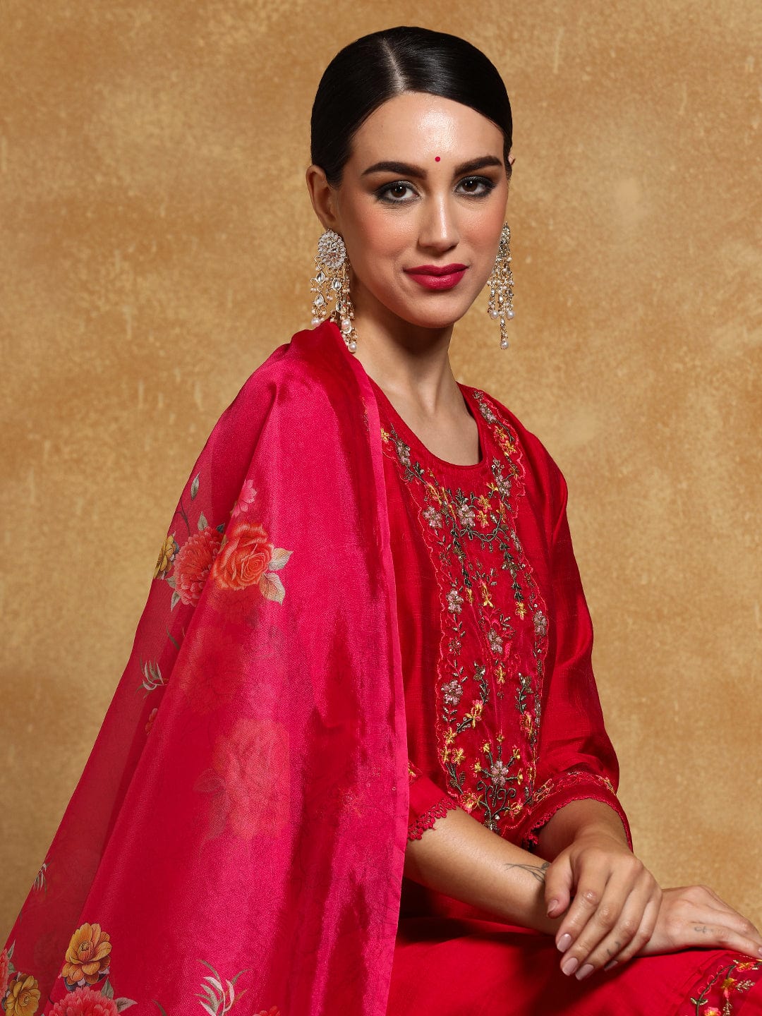 The Kurti Collection Women Floral Motif Thread Embroidered Yoke Kurta with Trouser & Dupatta
