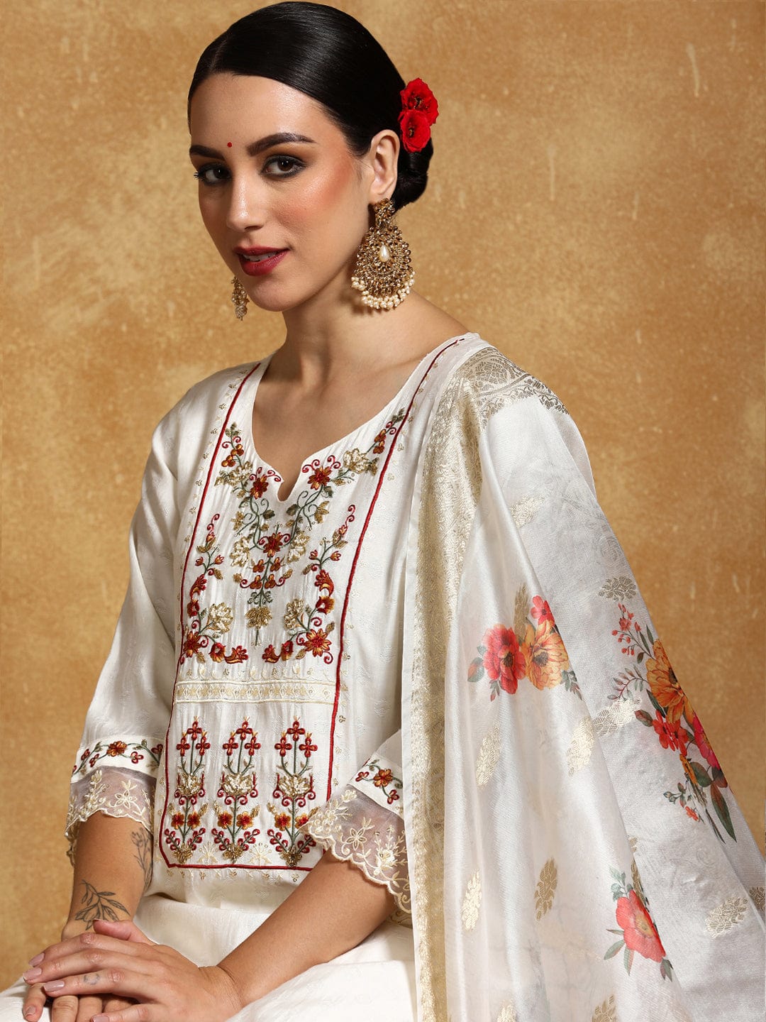 The Kurti Collection Women Floral Motif Thread Embroidered Yoke Kurta with Trouser & Dupatta