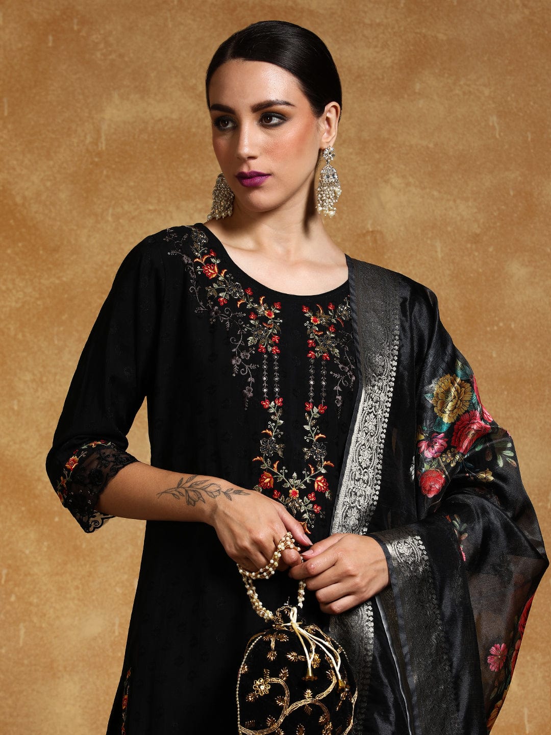 The Kurti Collection Women Floral Motif Thread Embroidered Yoke Kurta with Trouser & Dupatta