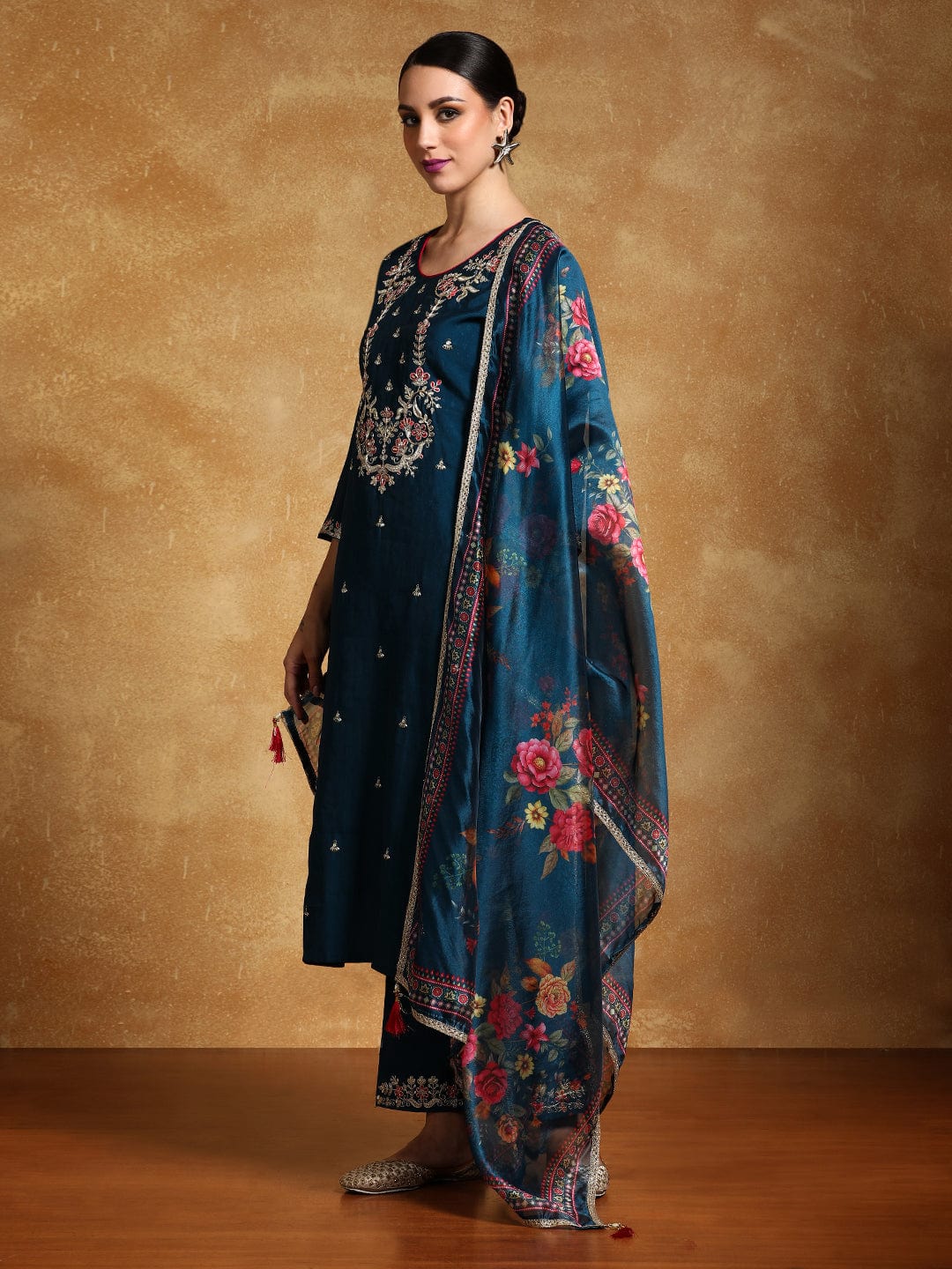 The Kurti Collection Women Zari Embroidered Yoke with all over Floral Motif Buta Kurta with Trouser & Dupatta