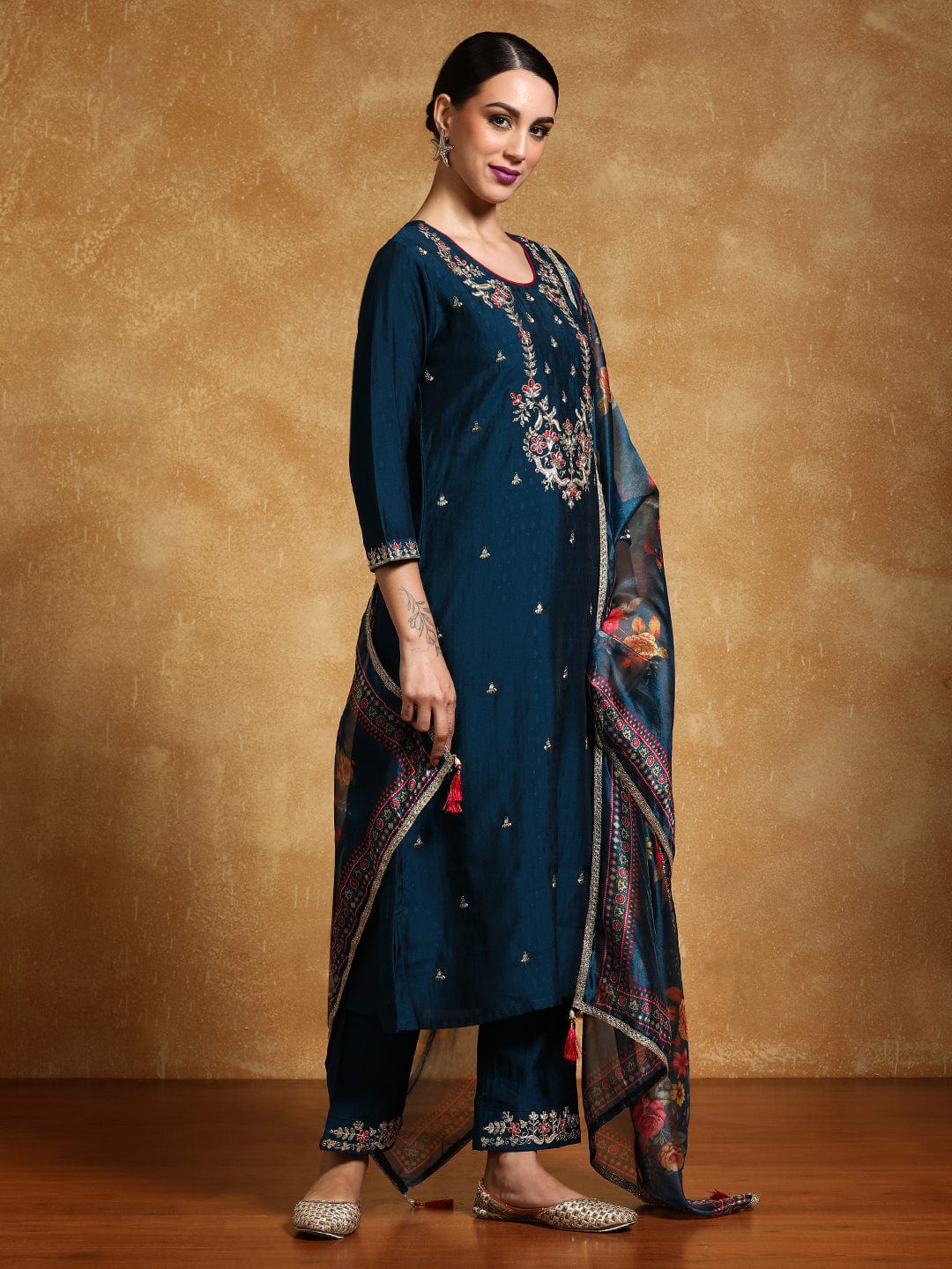 The Kurti Collection Women Zari Embroidered Yoke with all over Floral Motif Buta Kurta with Trouser & Dupatta