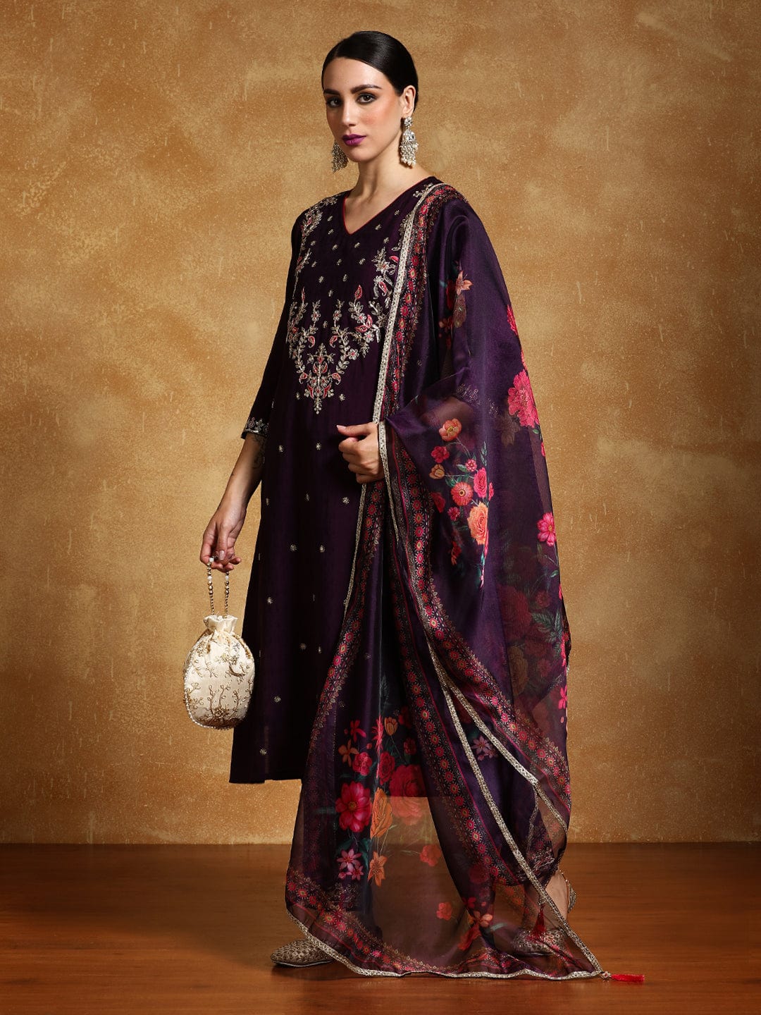 The Kurti Collection Women Zari Embroidered Yoke with all over Floral Motif Buta Kurta with Trouser & Dupatta