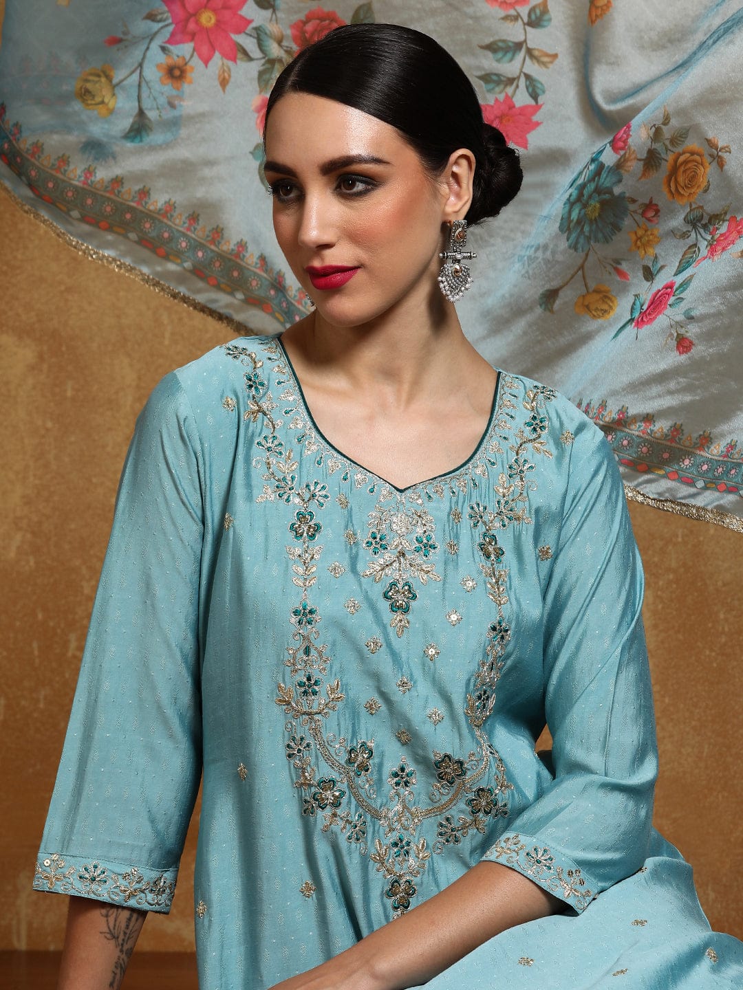 The Kurti Collection Women Floral Heavy Zari Embroidered Kurta with Trouser & Dupatta